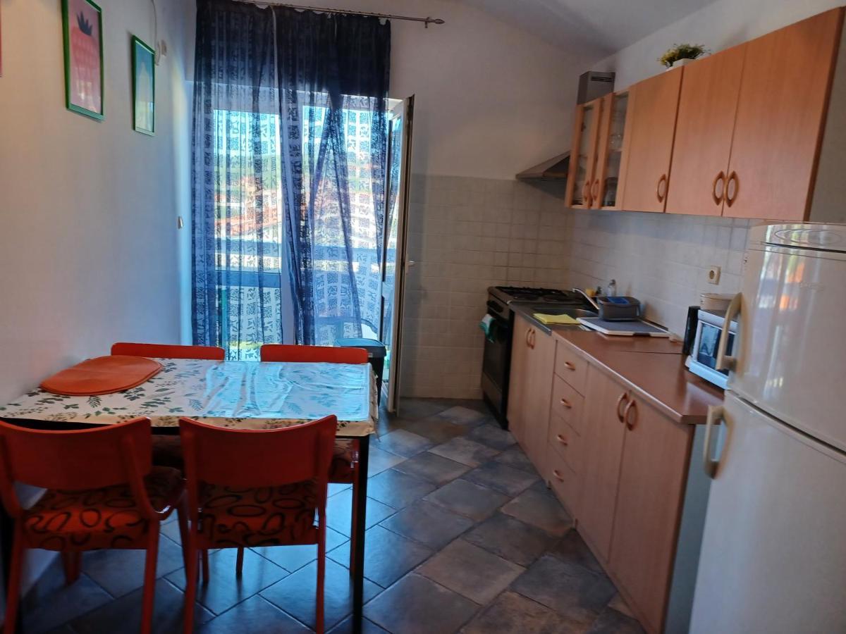 Apartments Ivic Rab Town Exterior photo